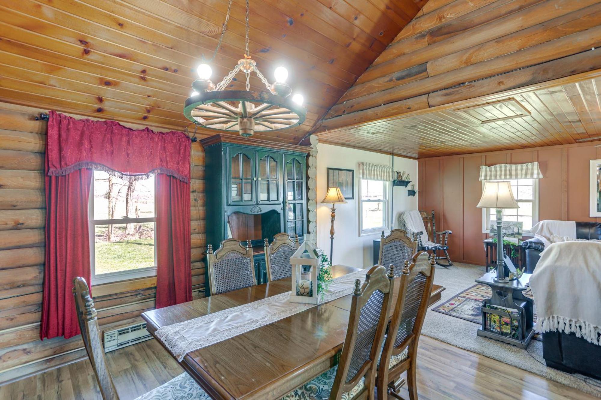 Quiet Shiloh Retreat With Spacious Yard And Fireplace! エクステリア 写真