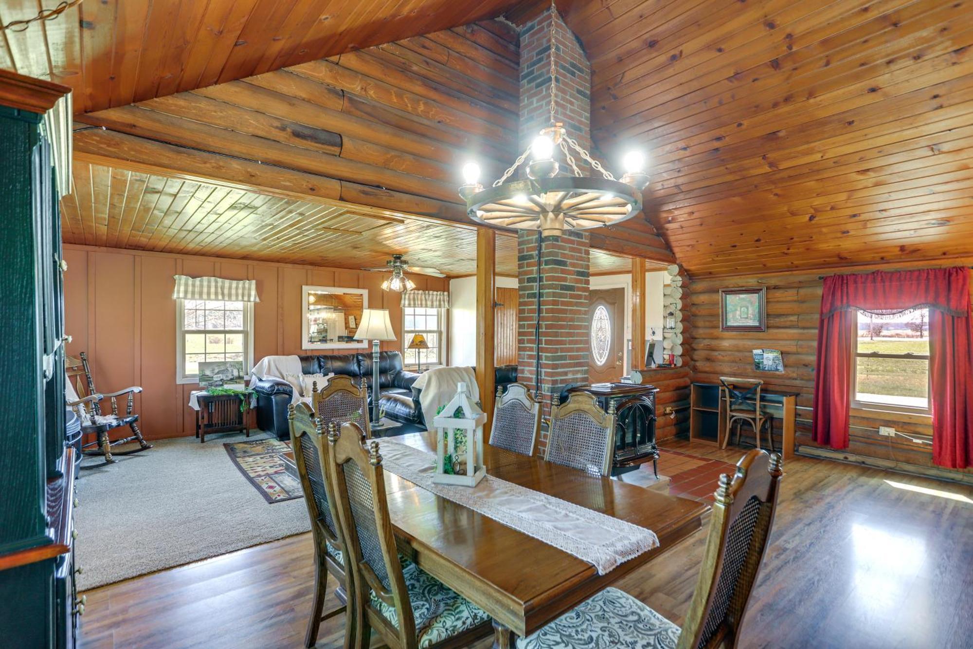 Quiet Shiloh Retreat With Spacious Yard And Fireplace! エクステリア 写真